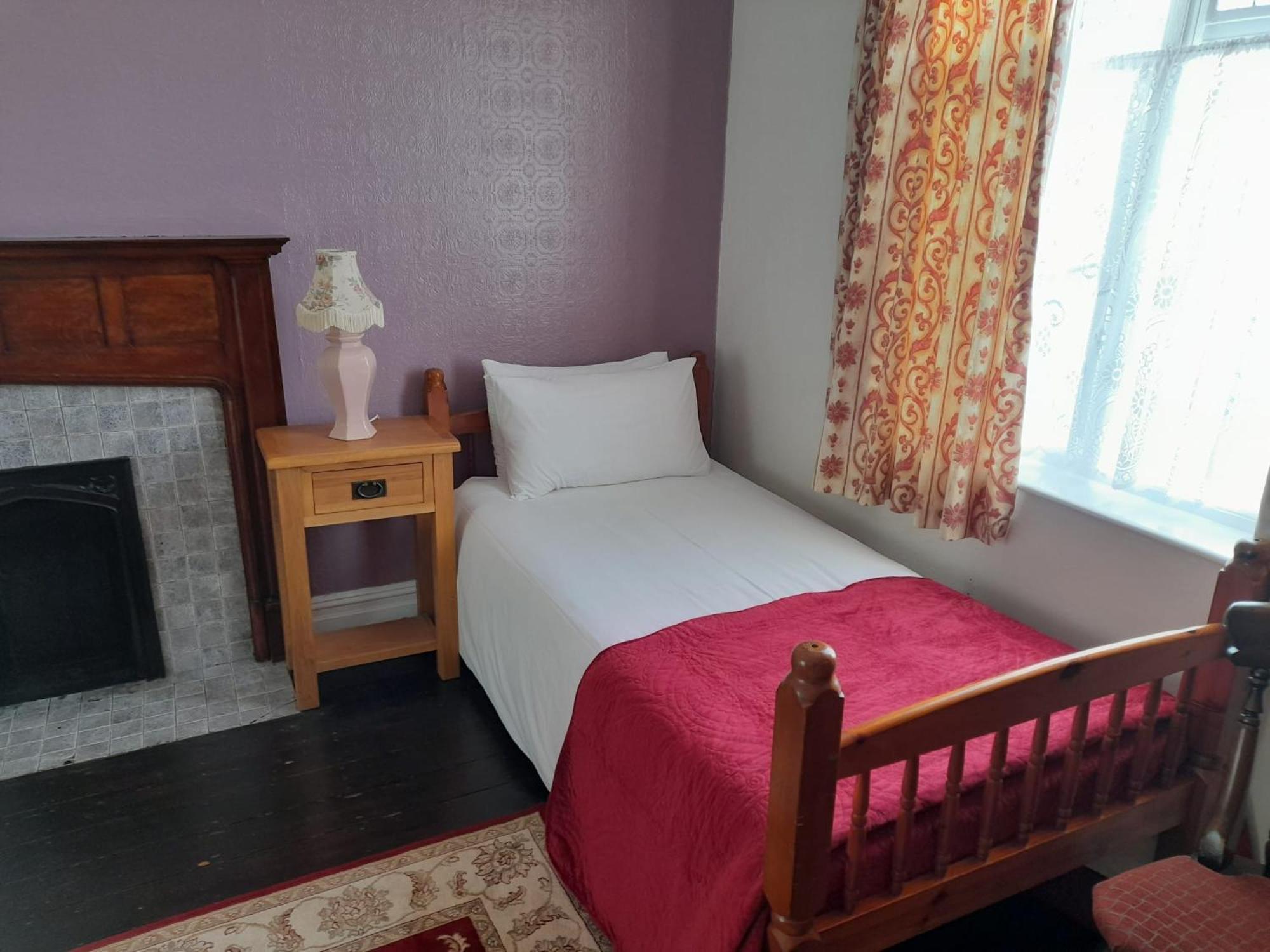 브록스본 Kingsway Bed & Breakfast B&B 외부 사진